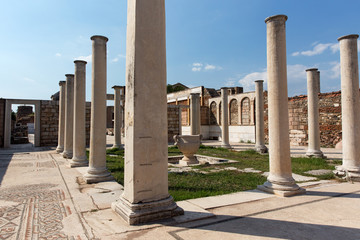 Fototapeta na wymiar Sardes Ancient City which has gymnasium and synagogue ruins and columns in Salihli, Manisa, Turkey.