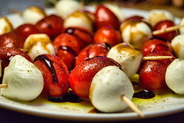 Tomate Mozzarella Balsamica Olivenöl