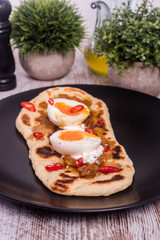 Pan indio con chutney de mango 