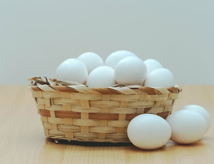 Camperos eggs in a basket