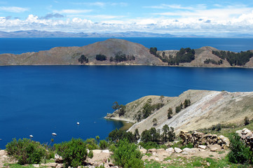 Fototapeta na wymiar Panorama de l'Isla del Sol, Lac Titicaca, Bolivie