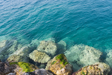 Rochers en bord de mer
