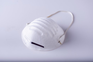 mascarilla para la voca sobre un fondo blanco