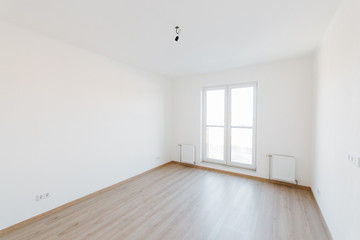 bright new unfurnished apartment with clean interior
