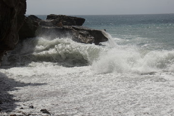 vagues mer et rochers