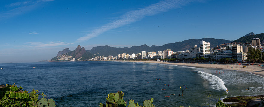 Praia de Ipanema vista do Arpoador
