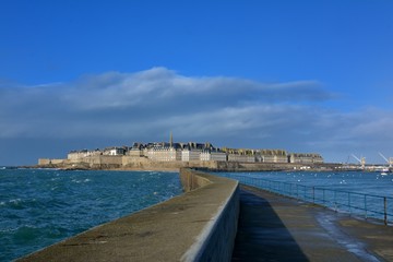 Obraz premium Beautiful seascape of Saint-Malo in Brittany . France