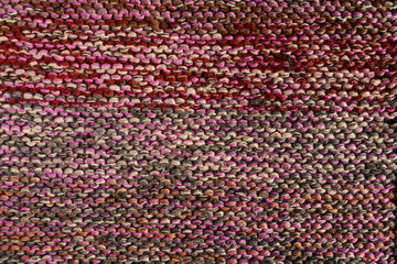 Multicolored knitted texture in macro using shawl technique