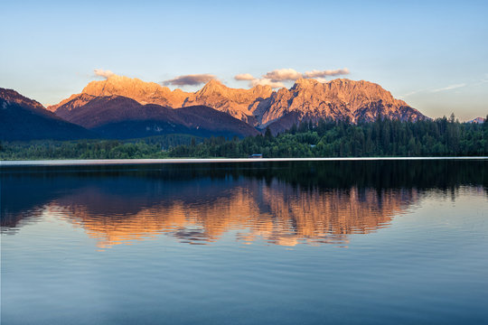 Barmsee mit Blick auf das Karwendel