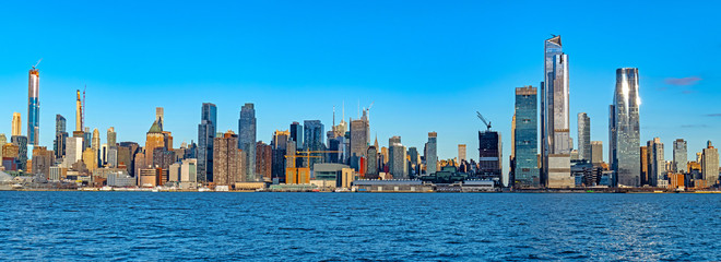 Fototapeta na wymiar Midtown Manhattan skyline with the Hudson river