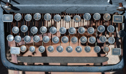 Looking down on keyboard of old vintage typewriter © Gabriel Cassan
