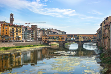 Fototapeta premium Ponte Vecchio bridge in Florence in Italy