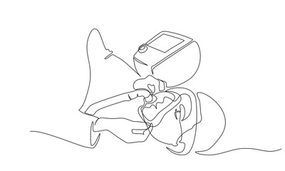 Medical staff install device for lung ventilation