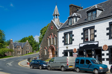 Obraz premium Old chapel at Portree street, Island of Skye, Scotland