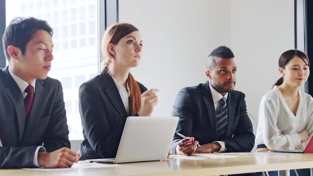 ビジネスミーティング