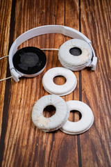 need a replacement embouchures on old white earbud