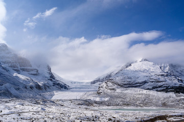 Autumn winter mountains Alberta Kanada travel destination