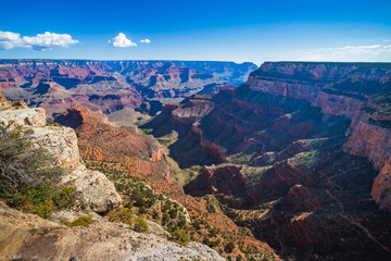 Fototapeta premium National parks usa southwest grand canyon labyrinth of rock cliffs, terraces, chasms and ravine drilled by Colorado River