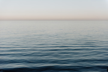 Obraz premium Calm ocean water surface background