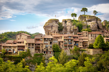 Rupit - is a small ancient medieval village of stone in the territory of the Natural Park of the volcanic Garrotxa. Catalonia, Spain - 332371525