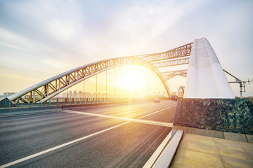 Obraz premium the night of modern bridge,