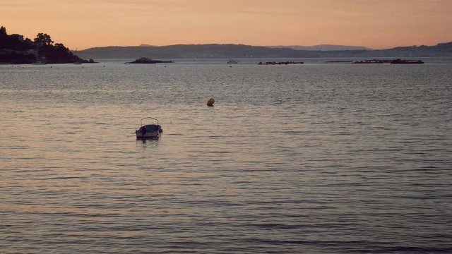Rias de Galicia, barca en el Mar, Espa&ntilde;a