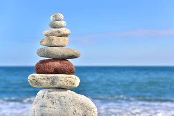 石積みと水平線