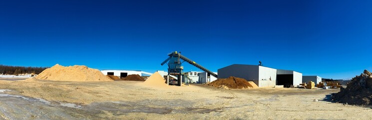 Moulin &agrave; scie industriel au Qu&eacute;bec, Canada