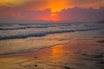 Obrazy na Szkle  Beautiful beach sunset Side Turkey