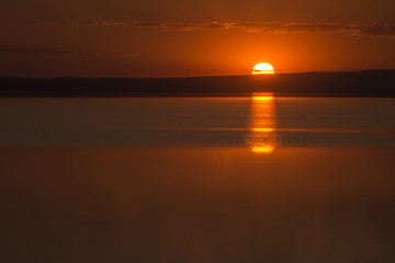 Obraz premium Sunset at Salt Lake ( Tuzgölü ) Aksaray, Turkey.