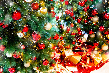 Weihnachten Weihnachtsbaum Kugeln christmas xmas rot gold red
