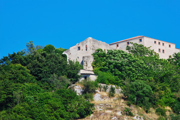 Fototapeta na wymiar Antuni - Medieval Abandoned Castle in Italy