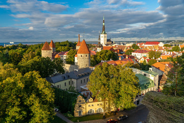 Obraz premium The Attractions of the Beautiful Medieval Town of Tallinn