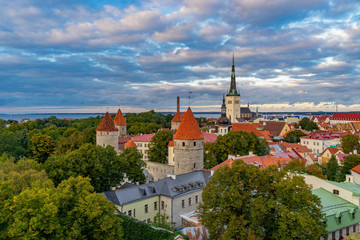 Obraz premium The Attractions of the Beautiful Medieval Town of Tallinn