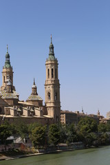 Fototapeta na wymiar Basílica El Pilar 