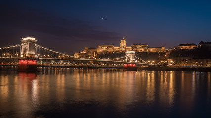 Fototapeta na wymiar Szechenyi Chain Bridge over the River Danube at night in Budapest