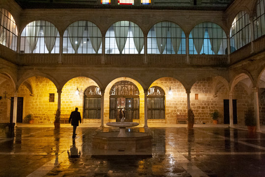 santiago hospital cloister of ubeda