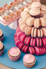 macaroons in a tray