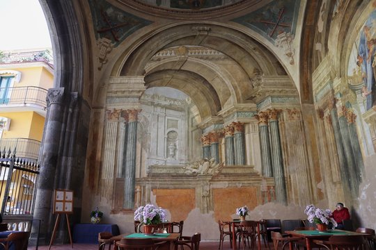 Sorrento - Turista al Sedile Dominova