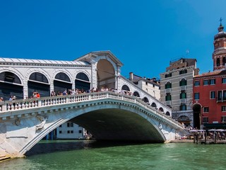 Fototapeta na wymiar The Rialto Bridge over the Grand Canal in Venice, Italy