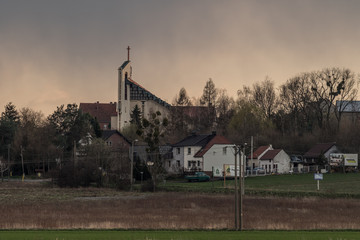 panorama małego miasteczka Winów w województwie opolskim