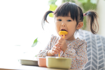子供　食事