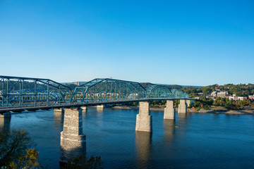 Fototapeta na wymiar Walnut Street Pedestrian Bridge in Chatanooga Tennessee