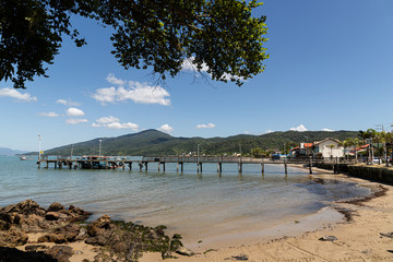Praia de Bombinhas em Santa Catarina, região sul do Brasil