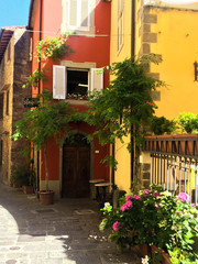 Fototapeta na wymiar Street in the old town of Italy