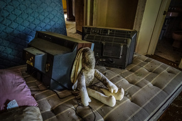 Creepy Doll - Motel Room