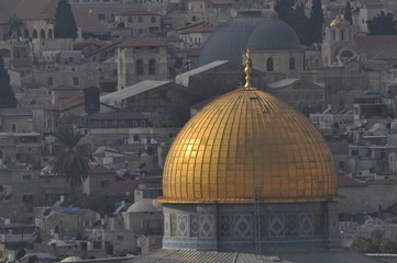 Fototapeta premium Dome of the Rock. Omar's Mosque. Muslim temple in the ancient city of Jerusalem in Israel. Place of prayer of the followers of Muhammad.