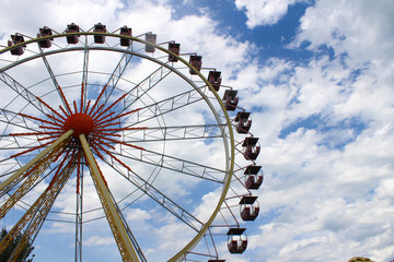 ferris wheel in park