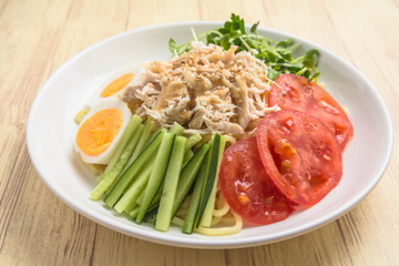 夏の味覚　冷やし中華