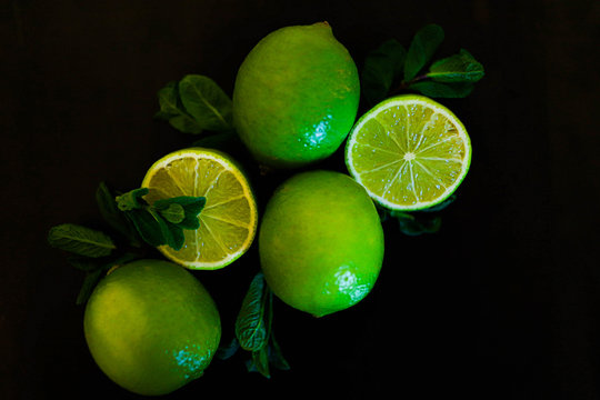 Lime, Fruit, Lemon, Food, Citrus, Green, Isolated, Fresh, Half, White, Ripe, Cut, Healthy, Juicy, Slice, Sour, Freshness, Diet, Raw, Vitamin, Organic, Juice, Tropical, Eat, Natural